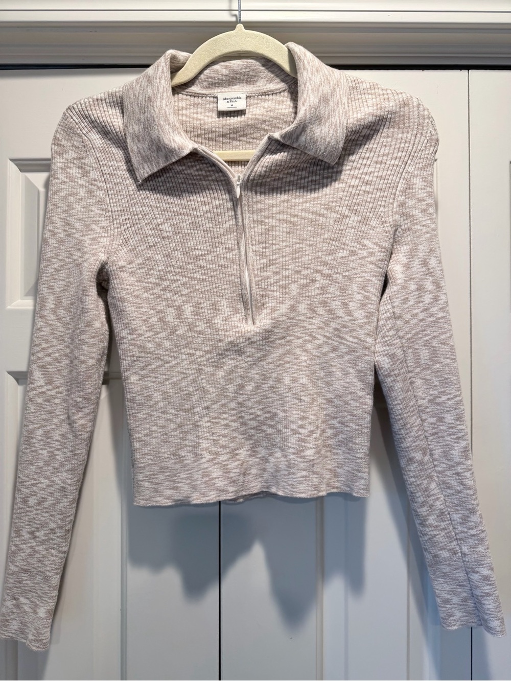 Abercrombie & Fitch Light Heathered Taupe Half-Zip Long Sleeve Sweater Medium